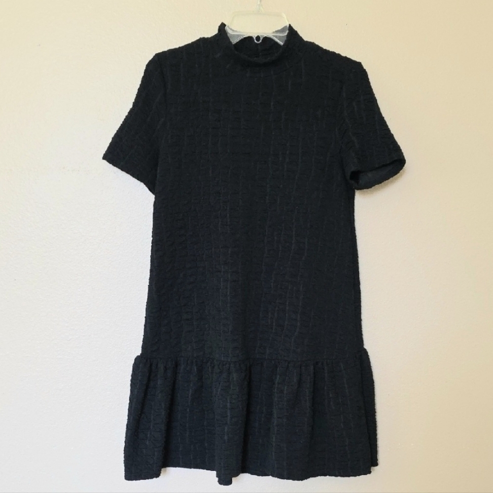 Zara Black Textured Mock Neck Tiered Dress Casual Beach Vacation - Size Small